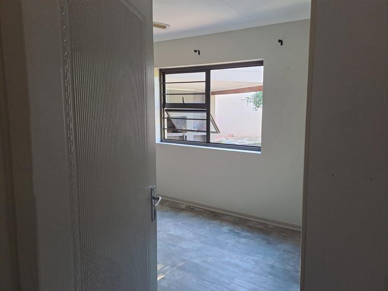 To Let 3 Bedroom Property for Rent in Rooi Rivier Rif Western Cape